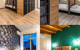 Four Rooms Hostel